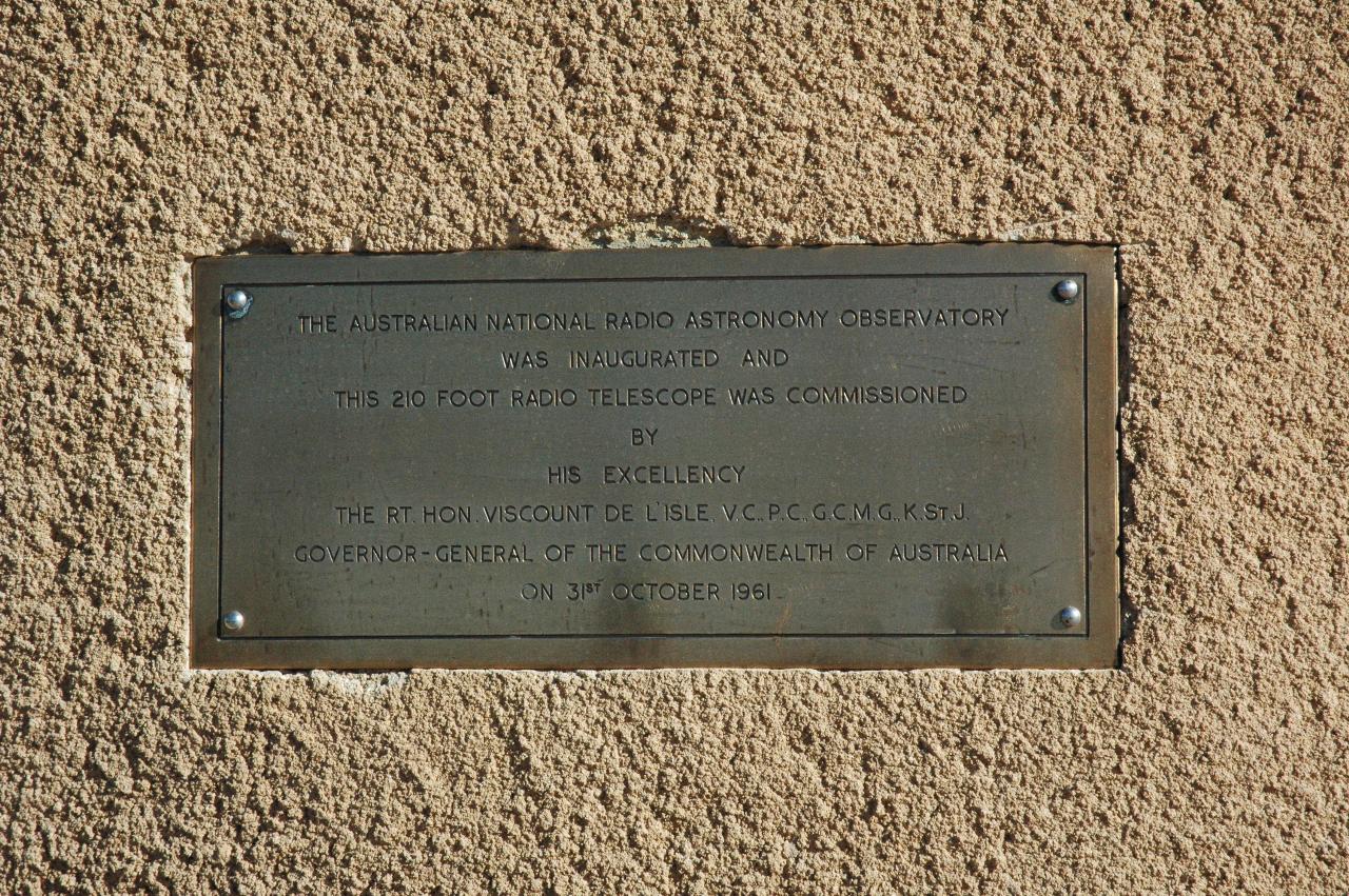 Commissioning plaque by Viscount De L'Isle, Governor General, 31 October 1961