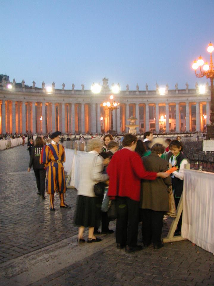 Early morning in St. Peter's Piazza