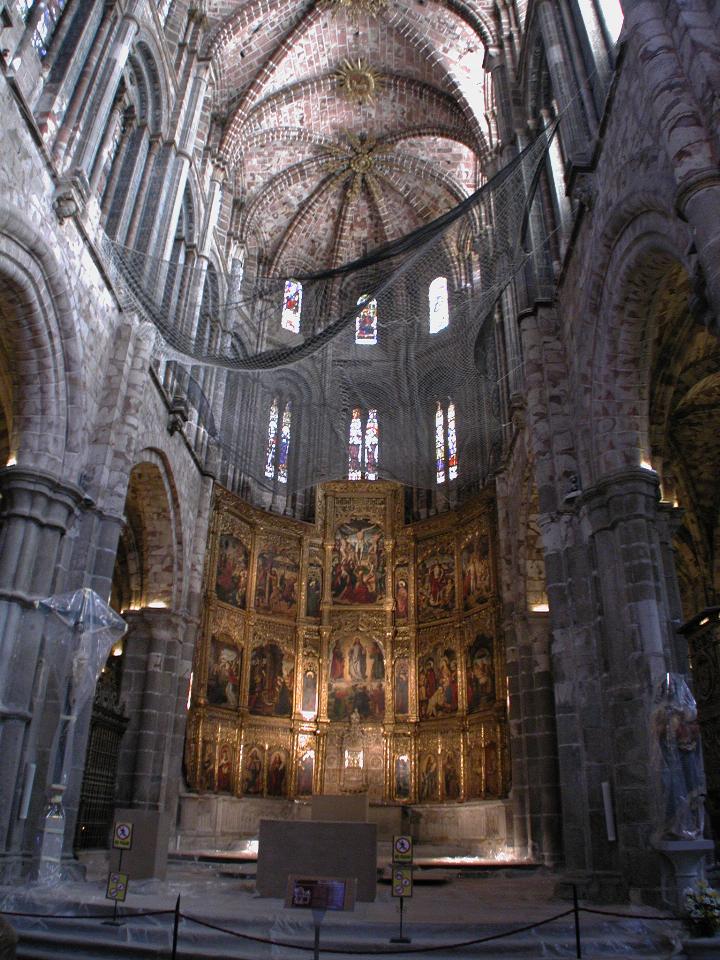 Avila Cathedral Sanctuary undergoing repairs