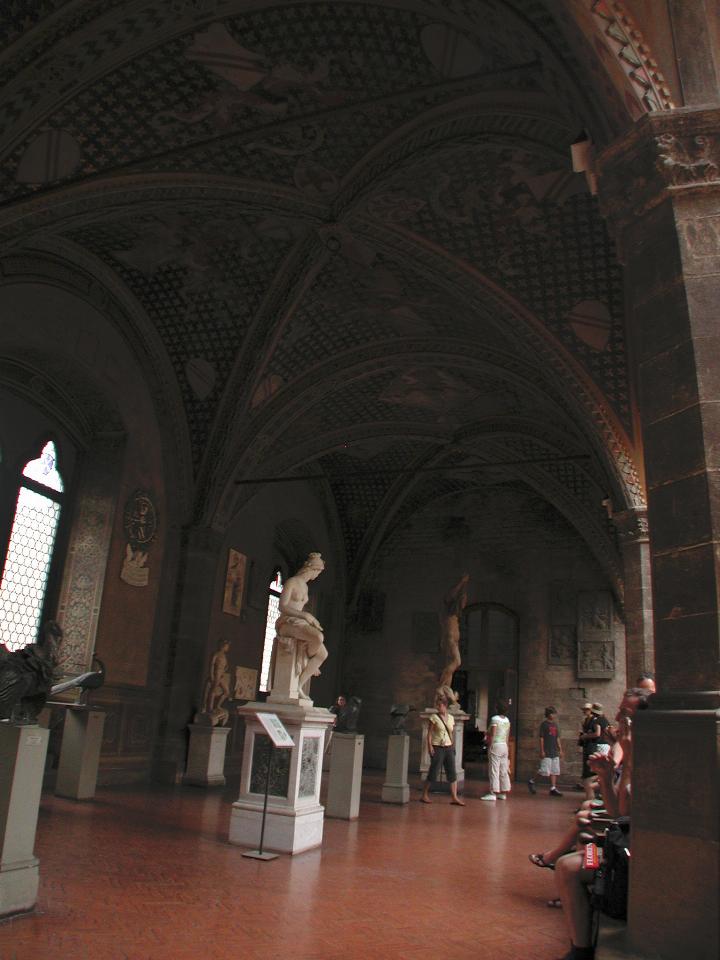 More statues and amazing roof in Bargello verandahs