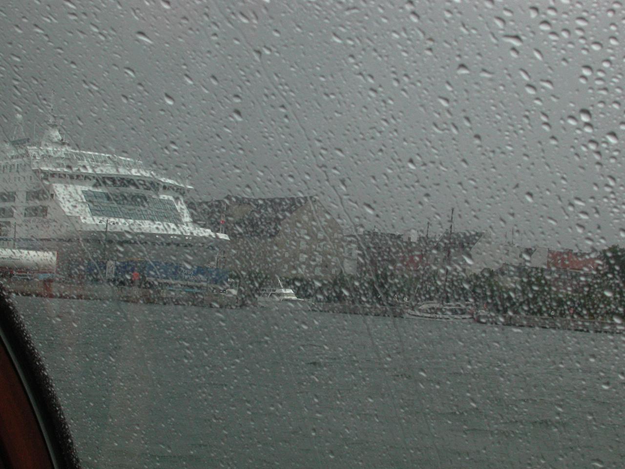 KPLU Viking Jazz: Admiral Hotel, ferry, as seen from canal tour boat