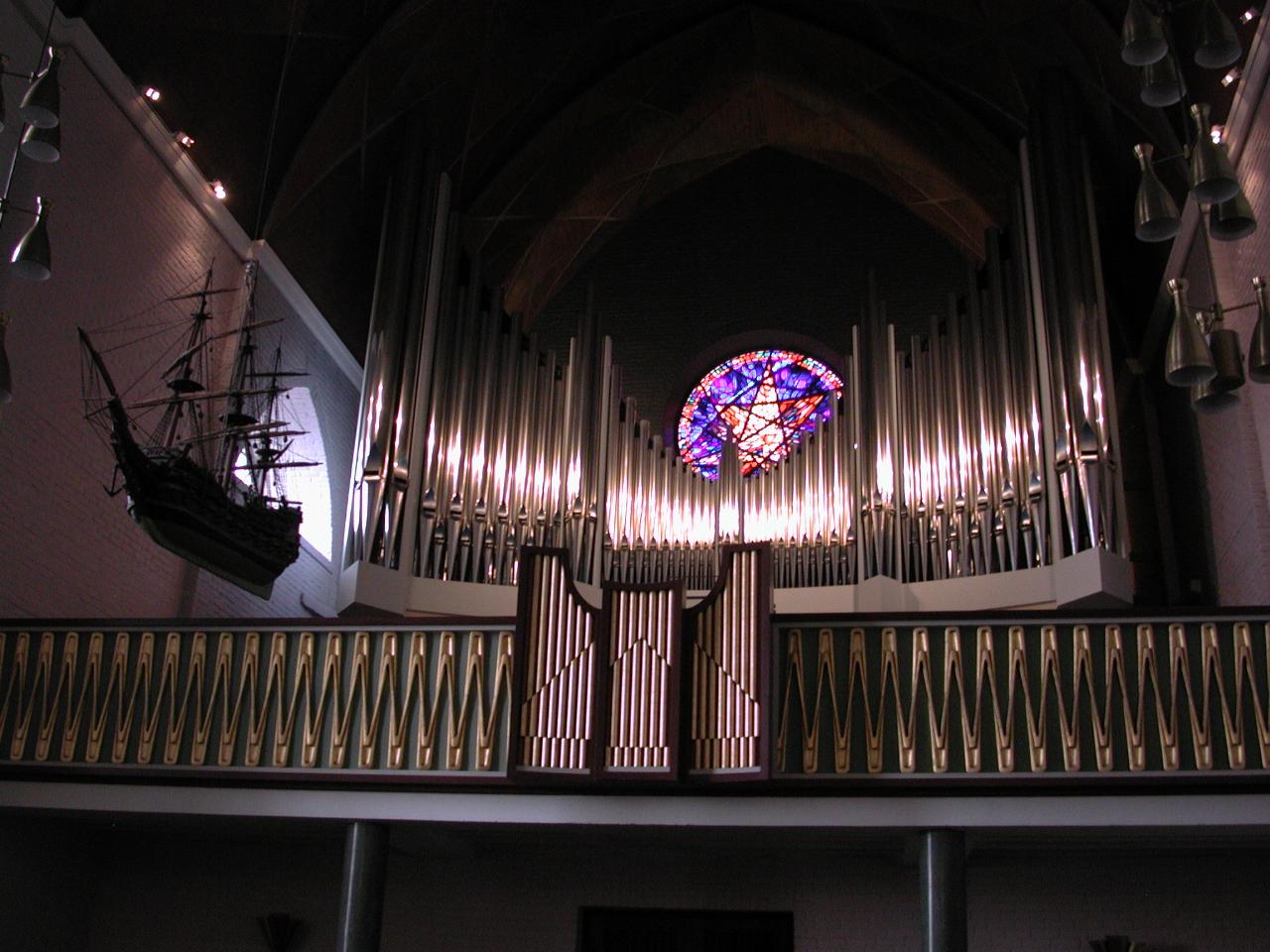KPLU Viking Jazz: Beautiful organ in Domkirke, Molde, and the standard ship
