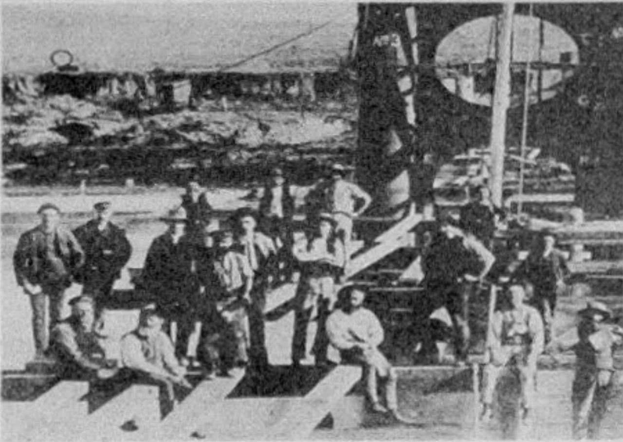Construction workers on Dalgety Bridge