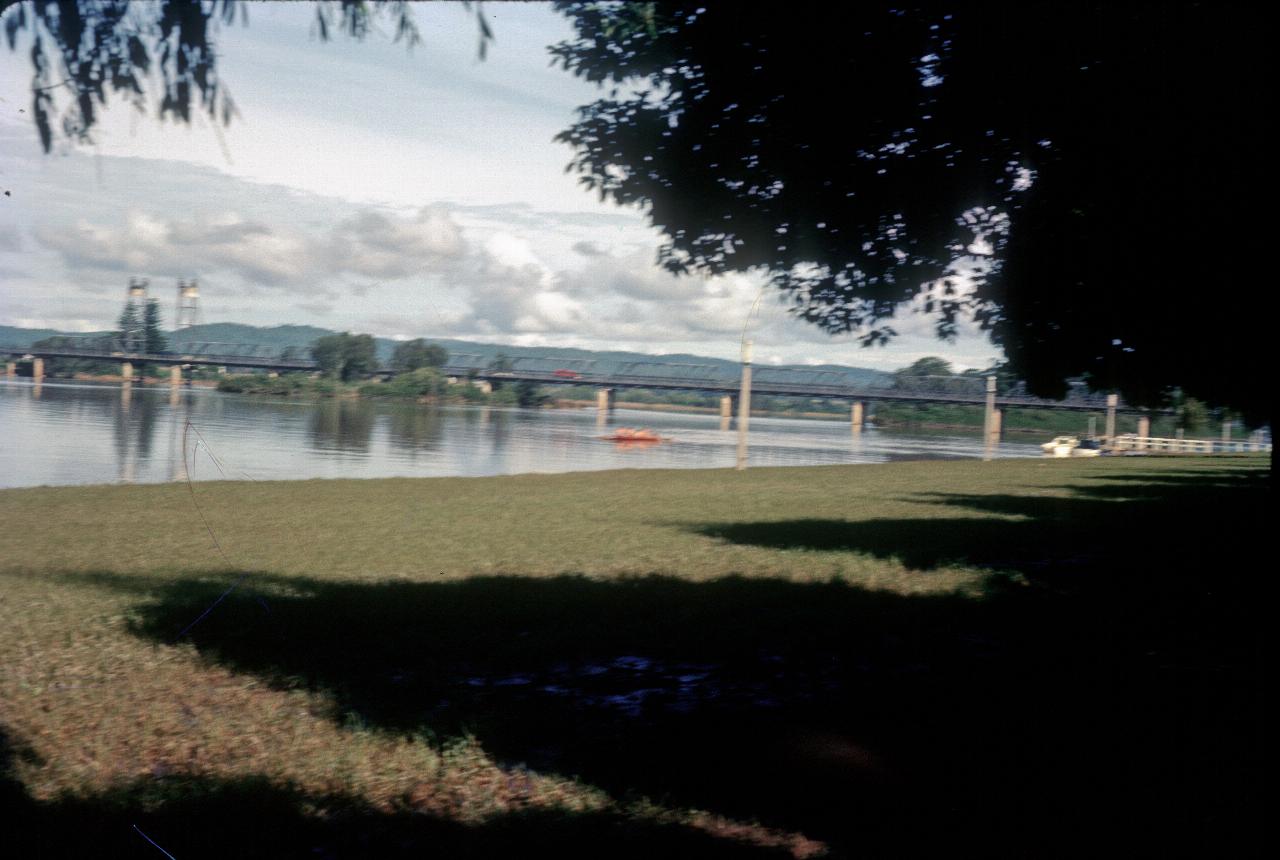 Bridge with lift span crossing broad river