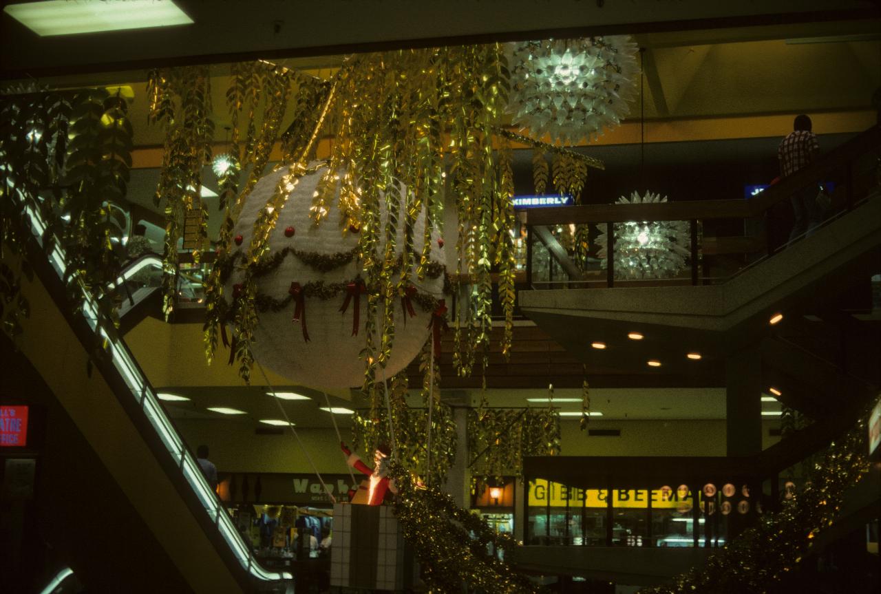 Christmas decorations in a shopping mall