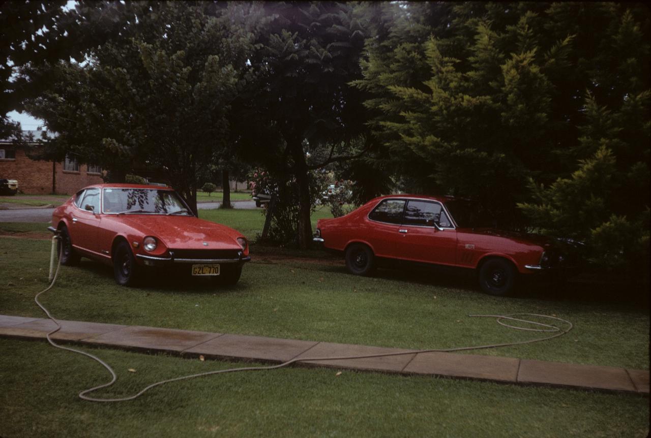 2 cars on the lawn - Datsun 260Z, Torana XU-1