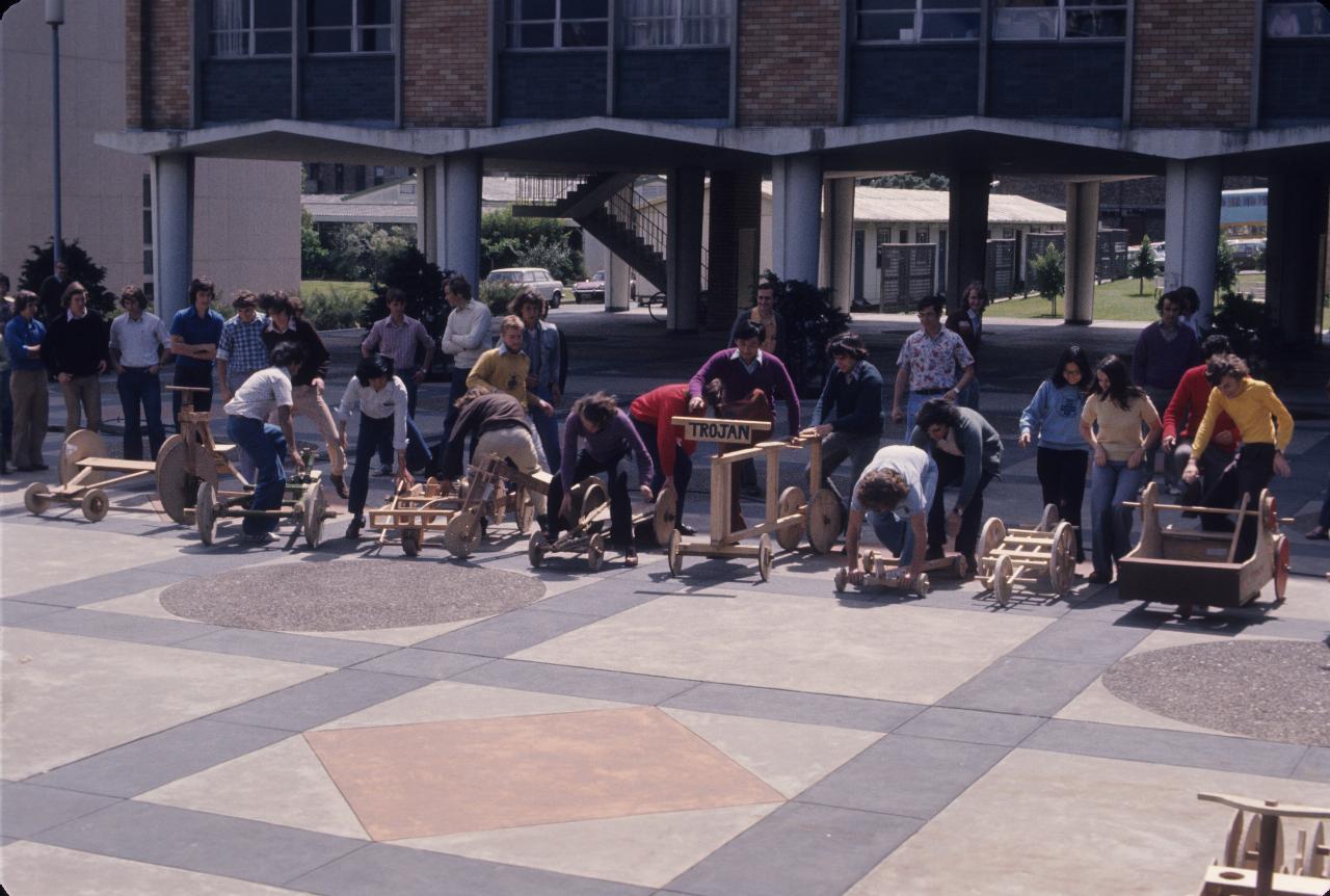 Students mounting their cars