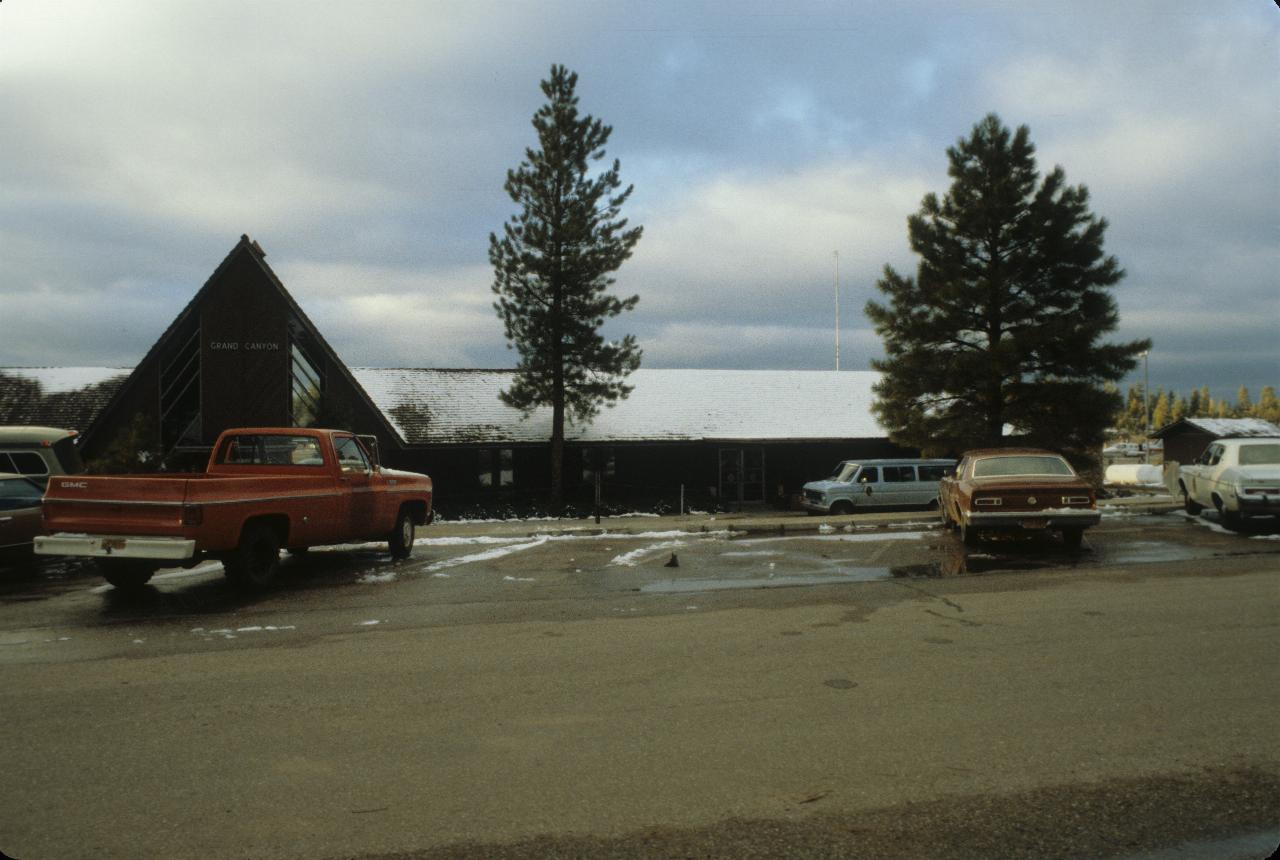 Grand Canyon Airport in snow