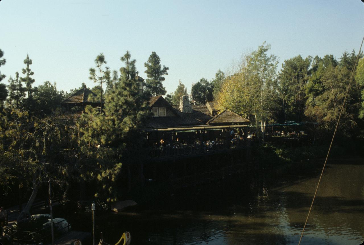 River front diners