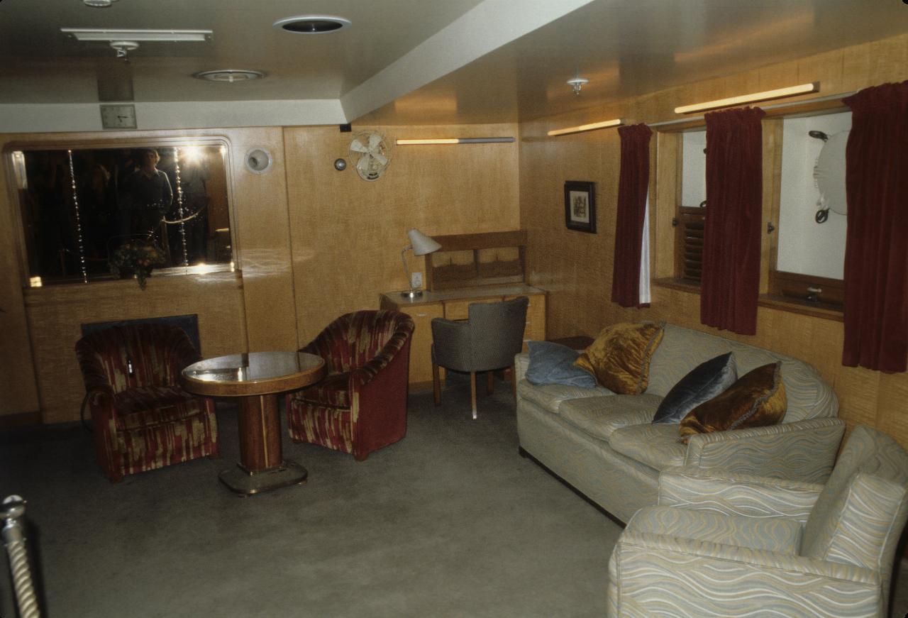 First class cabin on Queen Mary