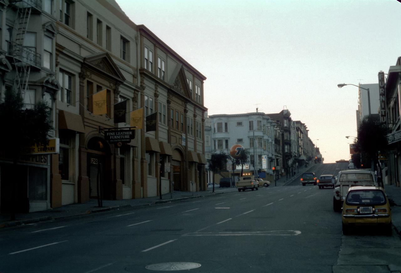 Some San Francisco street, somewhere near Fisherman's Wharf