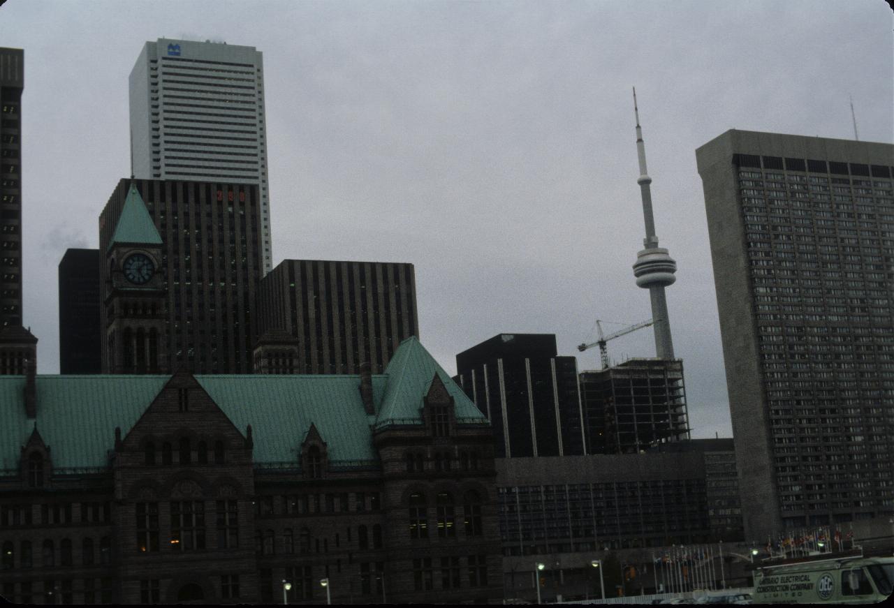 Toronto skyline, with City Hall and CN Tower