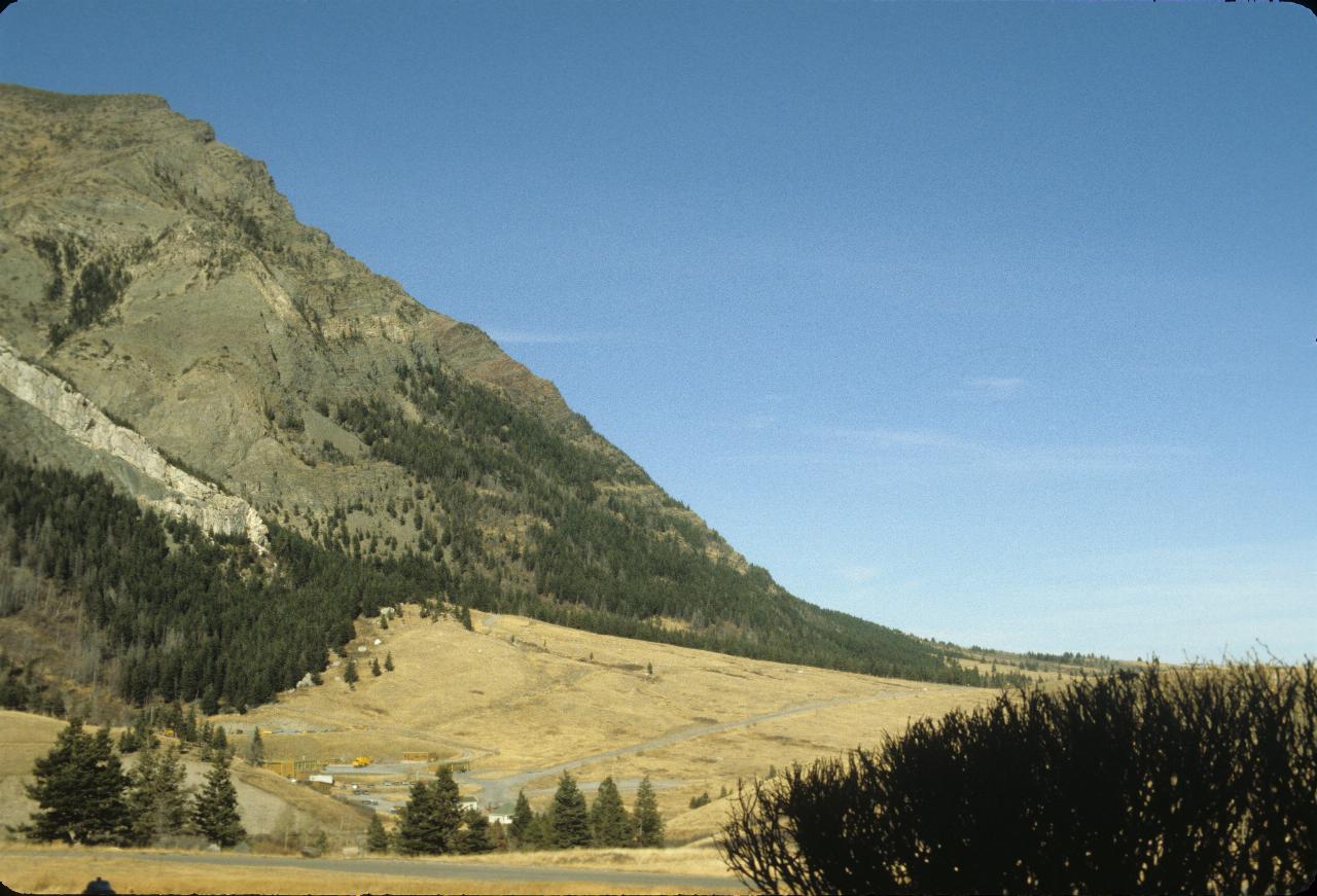 View of moutains from front of \