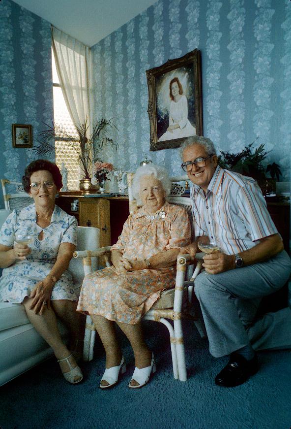 Ivy Akers, Aunt Maude and her son Bert Akers (and Ivy's husband)