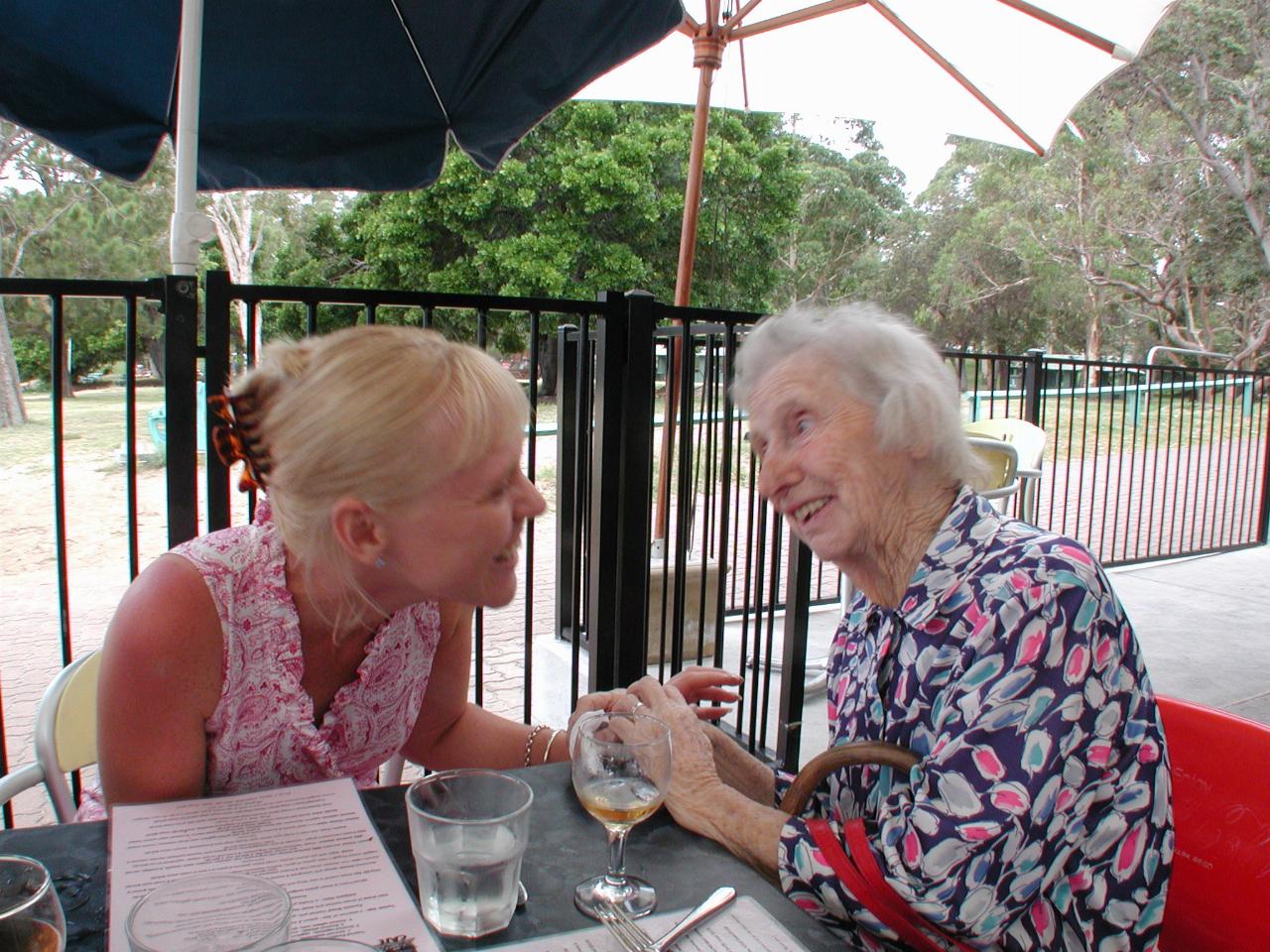 Family lunch at Gunnamatta Bay