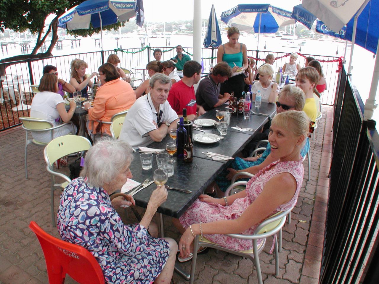 Family lunch at Gunnamatta Bay