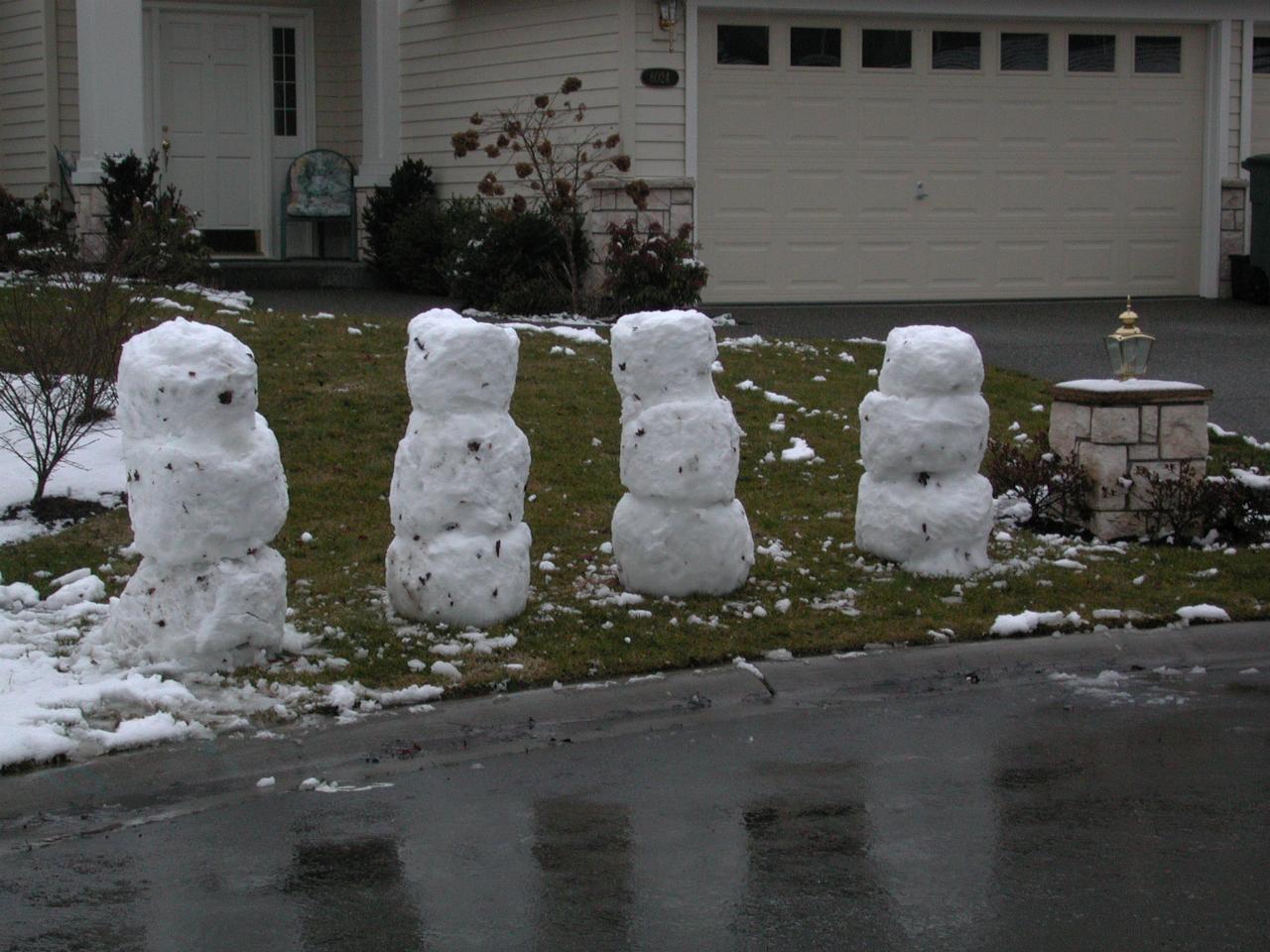 Jeff Gopen's snowman family