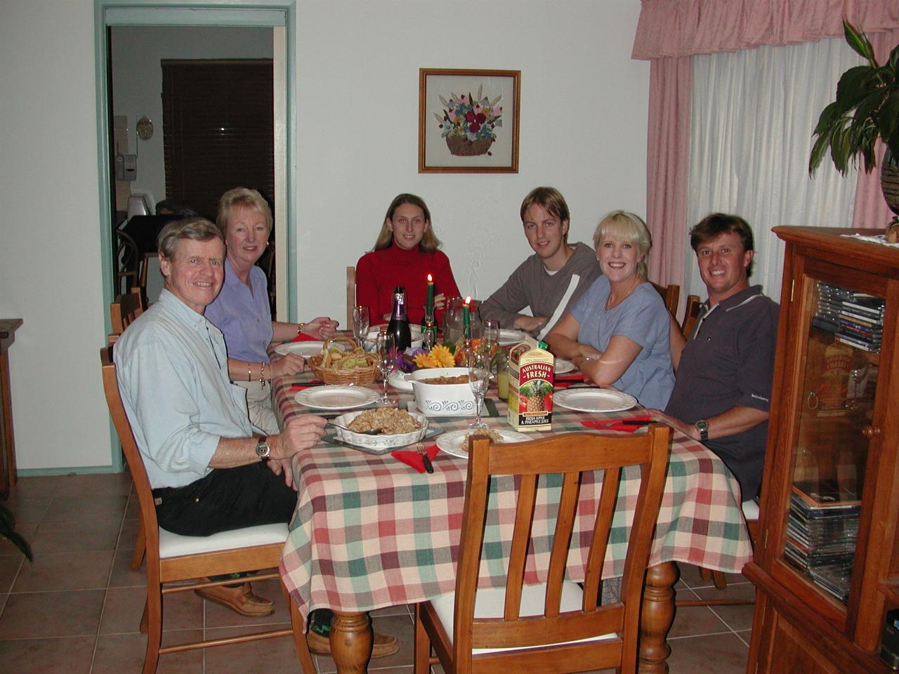 Farewell family dinner at Bonnet Bay (LtoR: Peter, Yvonne, Natalie, Keiran, Michelle, Cameron)