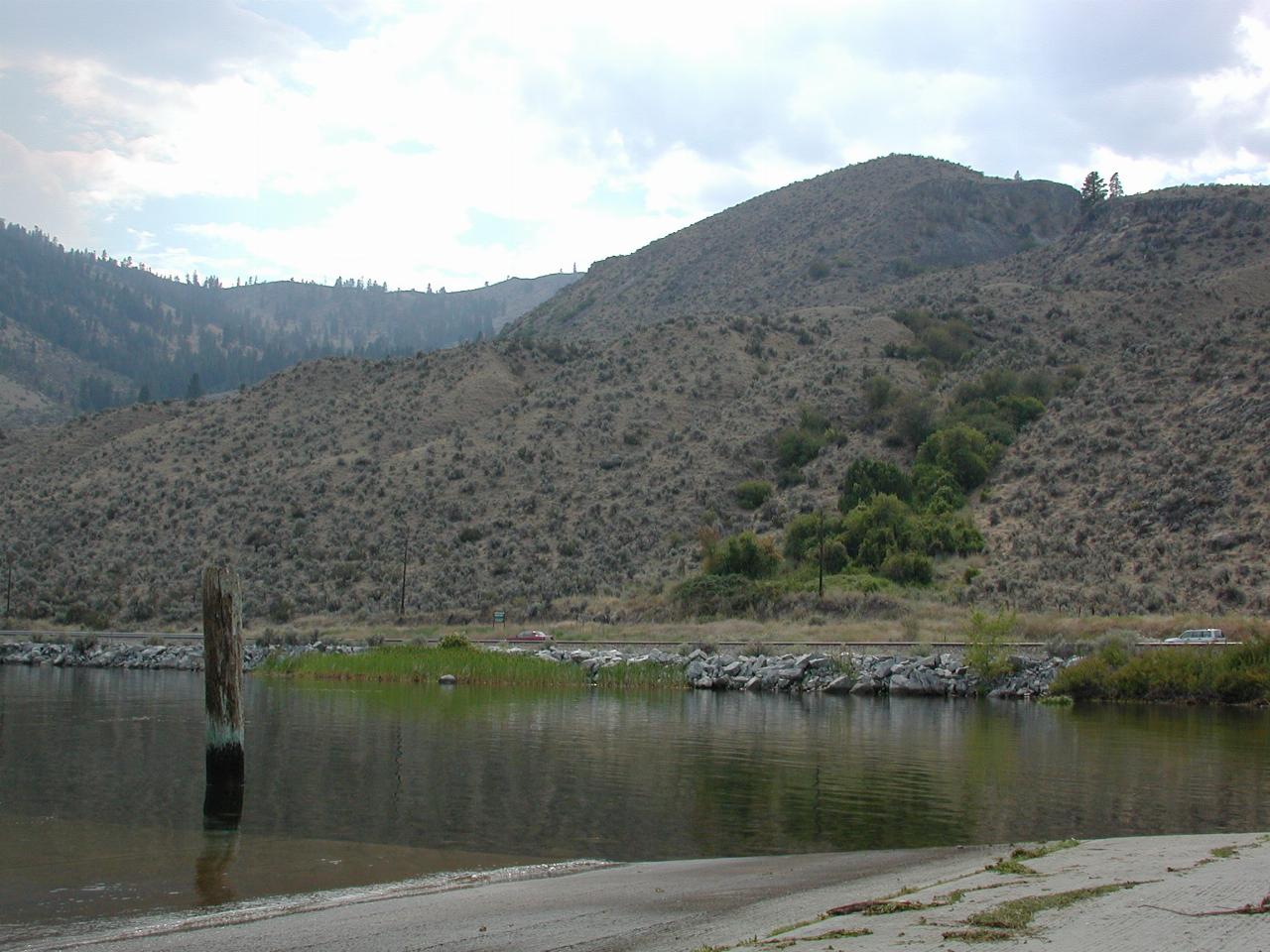 Nearby landscape from boat ramp on Columbia River