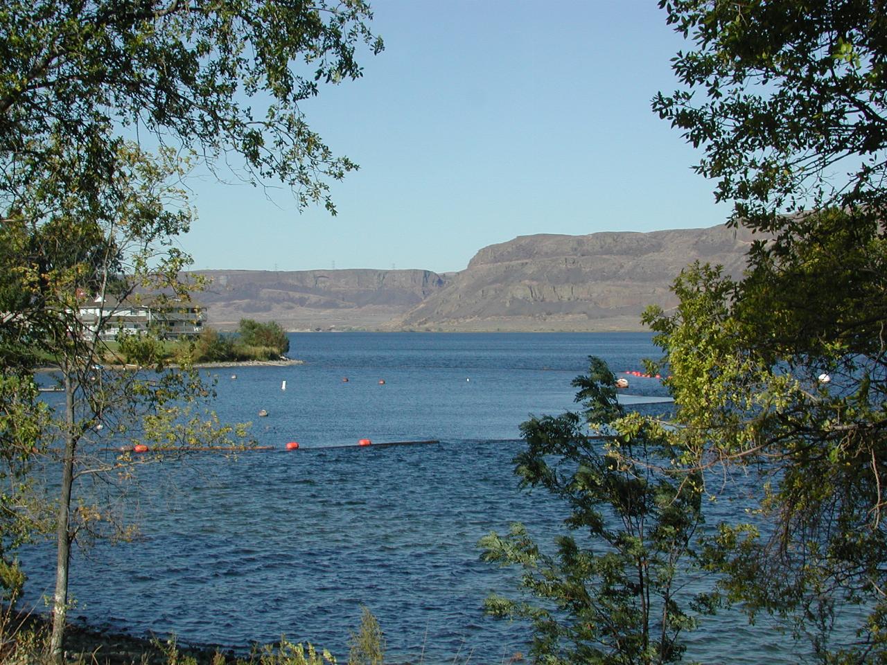 North end, Banks Lake from Electric City