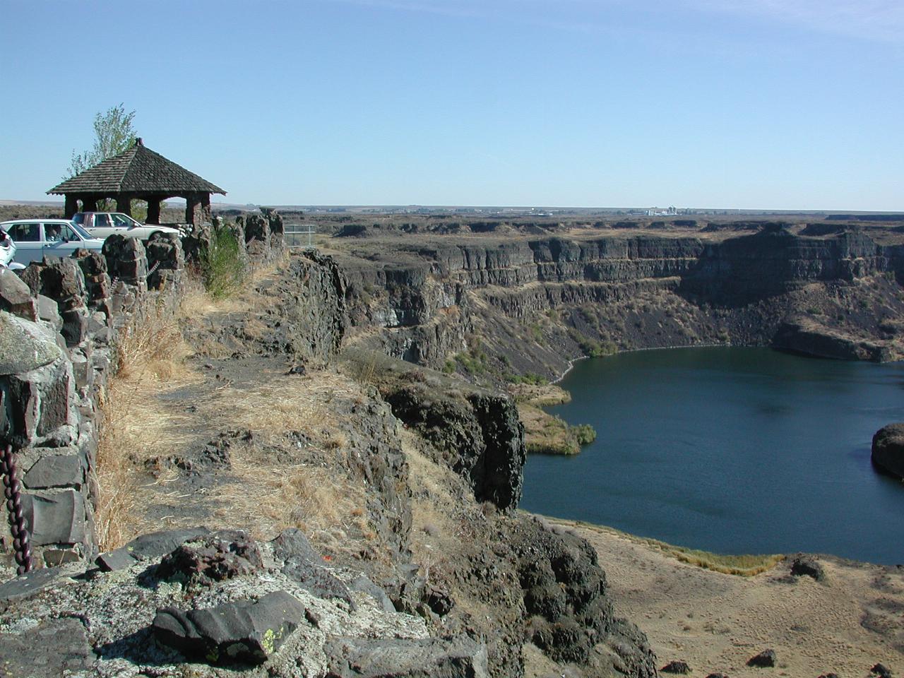 Dry Falls, with Coulee City in the background