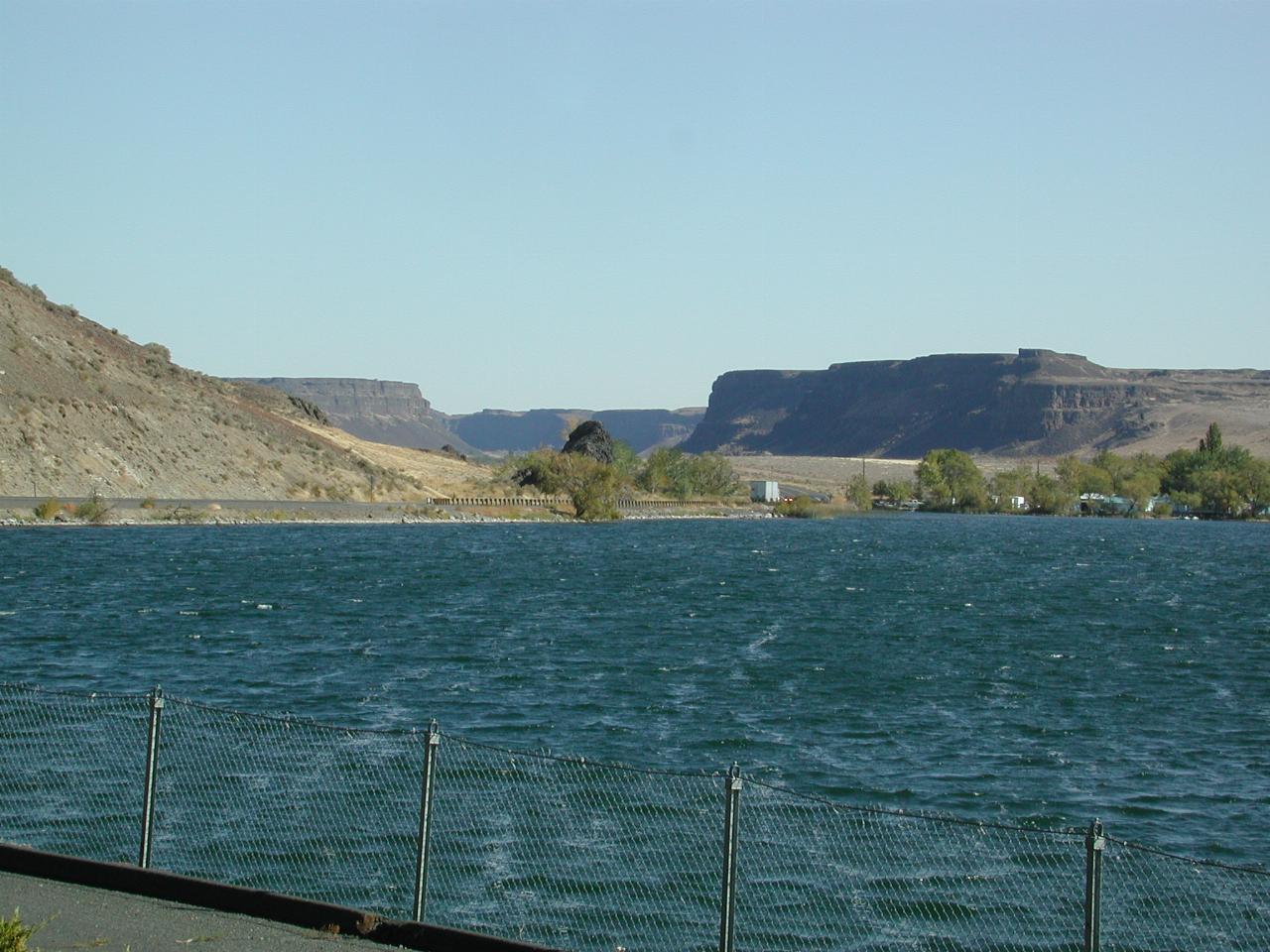 Looking up Lower Grand Coulee towards Dry Falls, from Park Lake