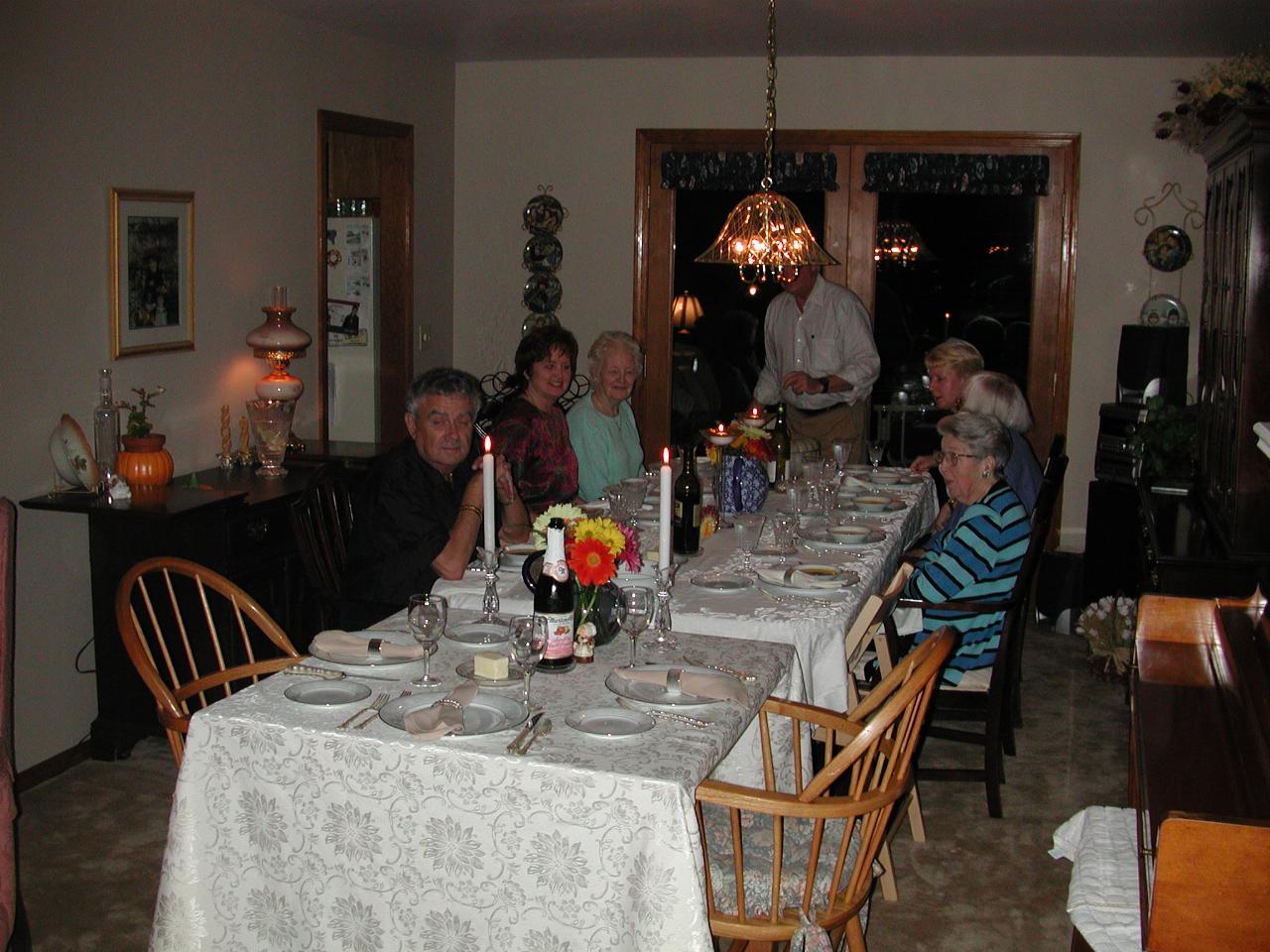 More diners:Brad, Sandy, Louise, Bill, Judy, Margo, Doris