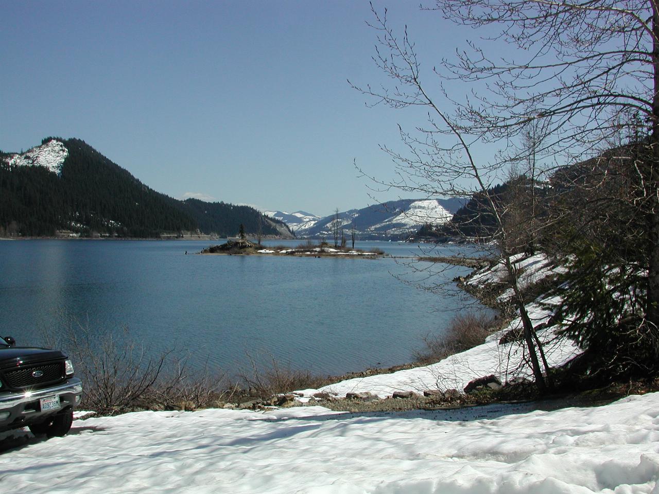 Keechelus Lake, Snoqualmie Pass area; rising water -> island