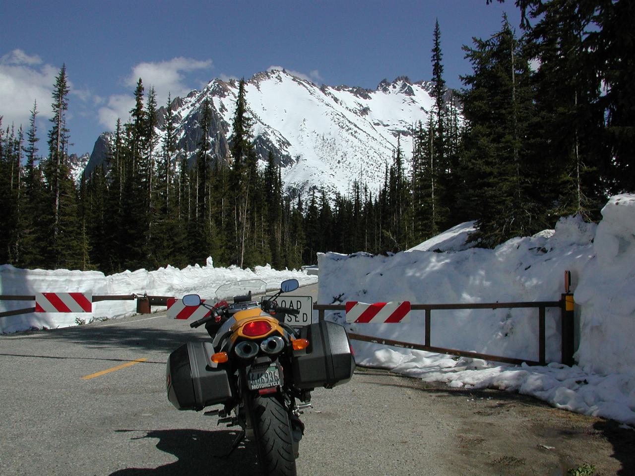 The entrance to Washington Pass Lookout