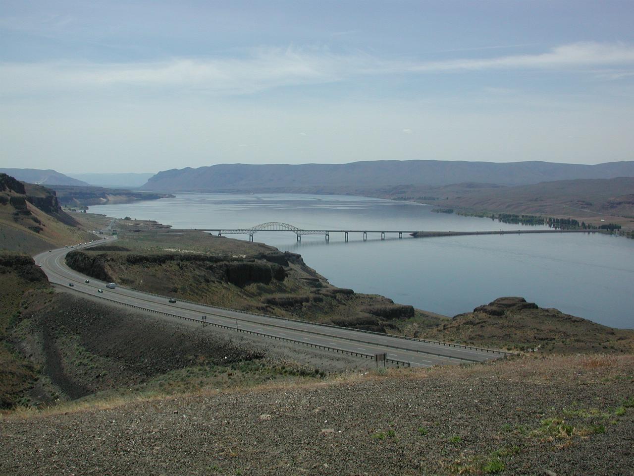 Looking south down the Columbia to Wanapum Dam from Wild Horse Monument lookout