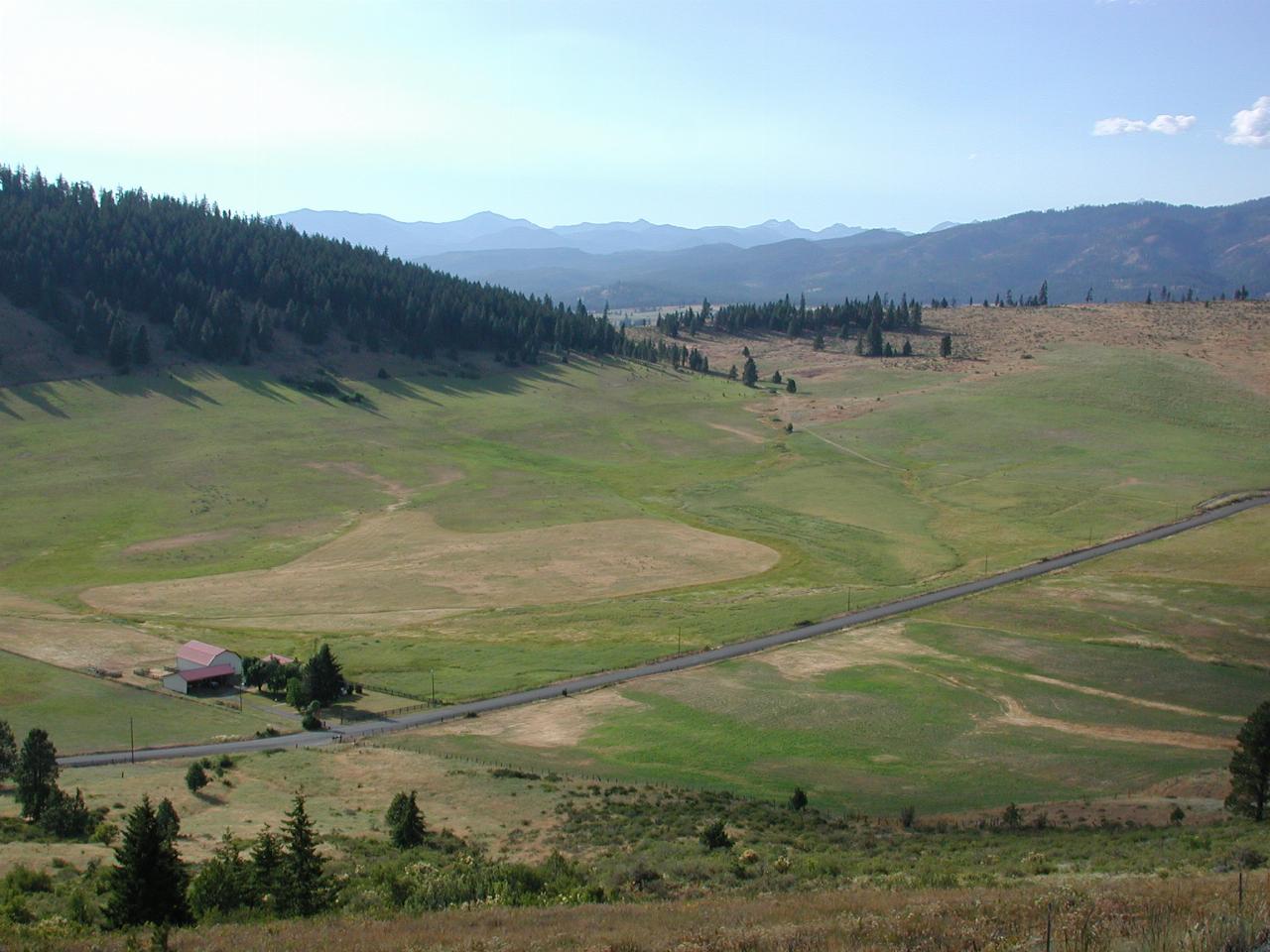 Horse Canyon, just south of US97 and SR970 junction, looking NW