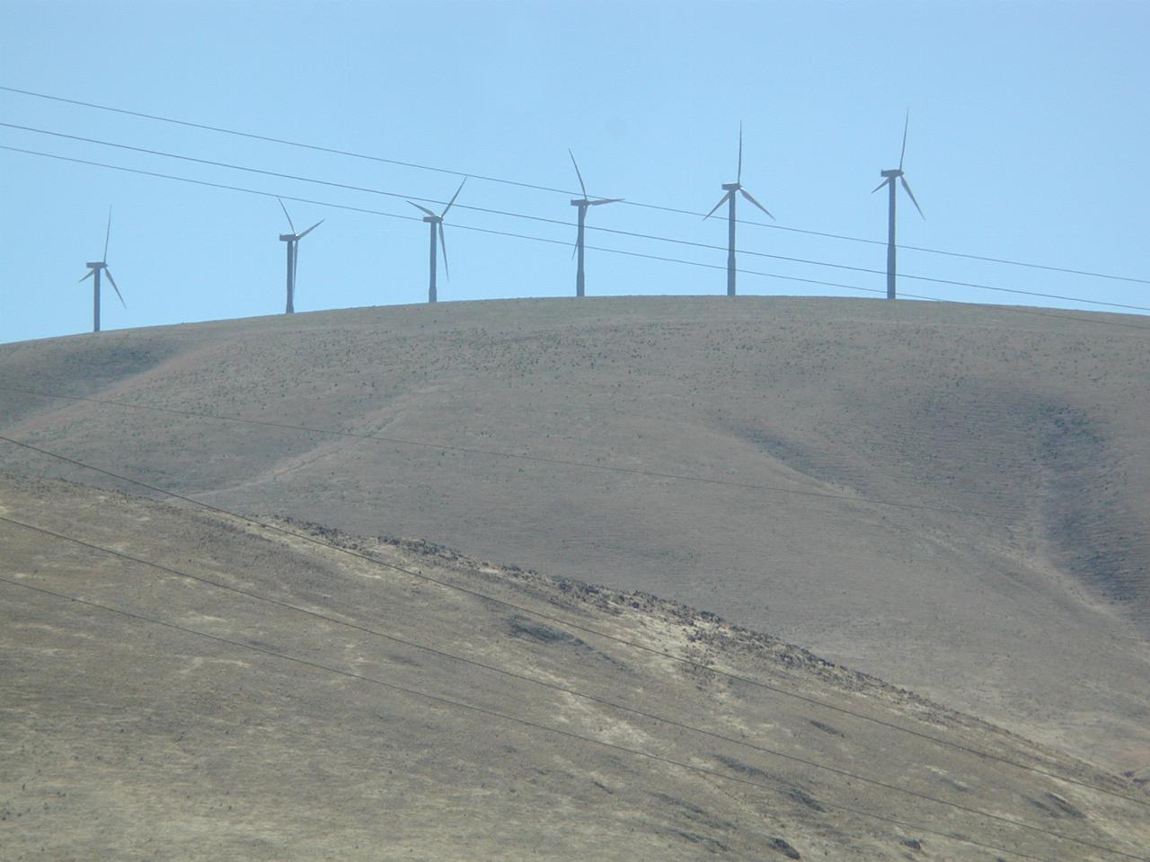 Stateline Wind Farm (electricity generators) on US-12 near Wallula, WA