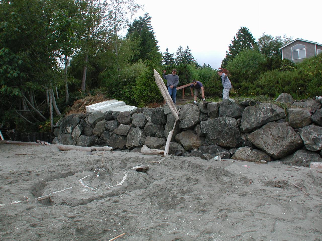 Destruction from above - a big log to crush the fort