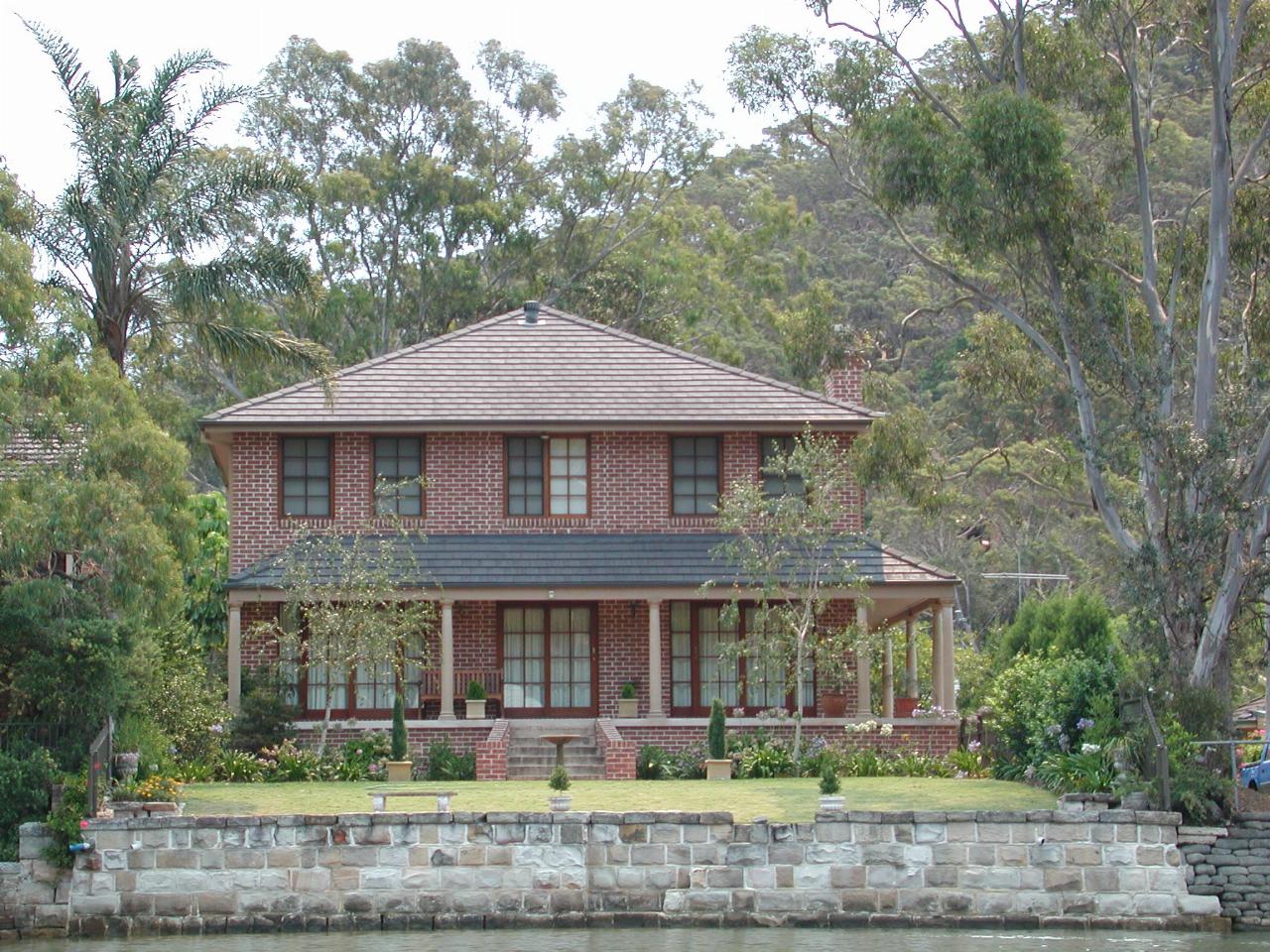 Cameron and Michelle's neighbour, Len Attard's home