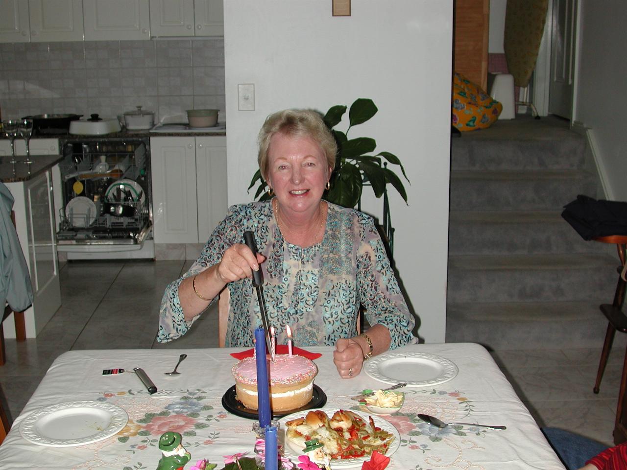 Yvonne's birthday cake from Bev and Di