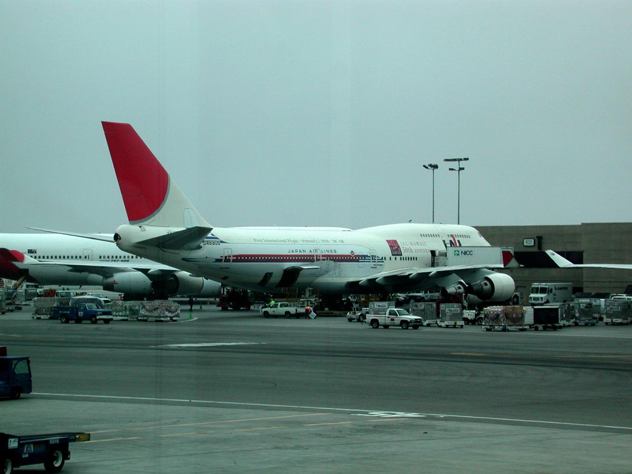 Japan Air Lines 747 at LAX with excellent label