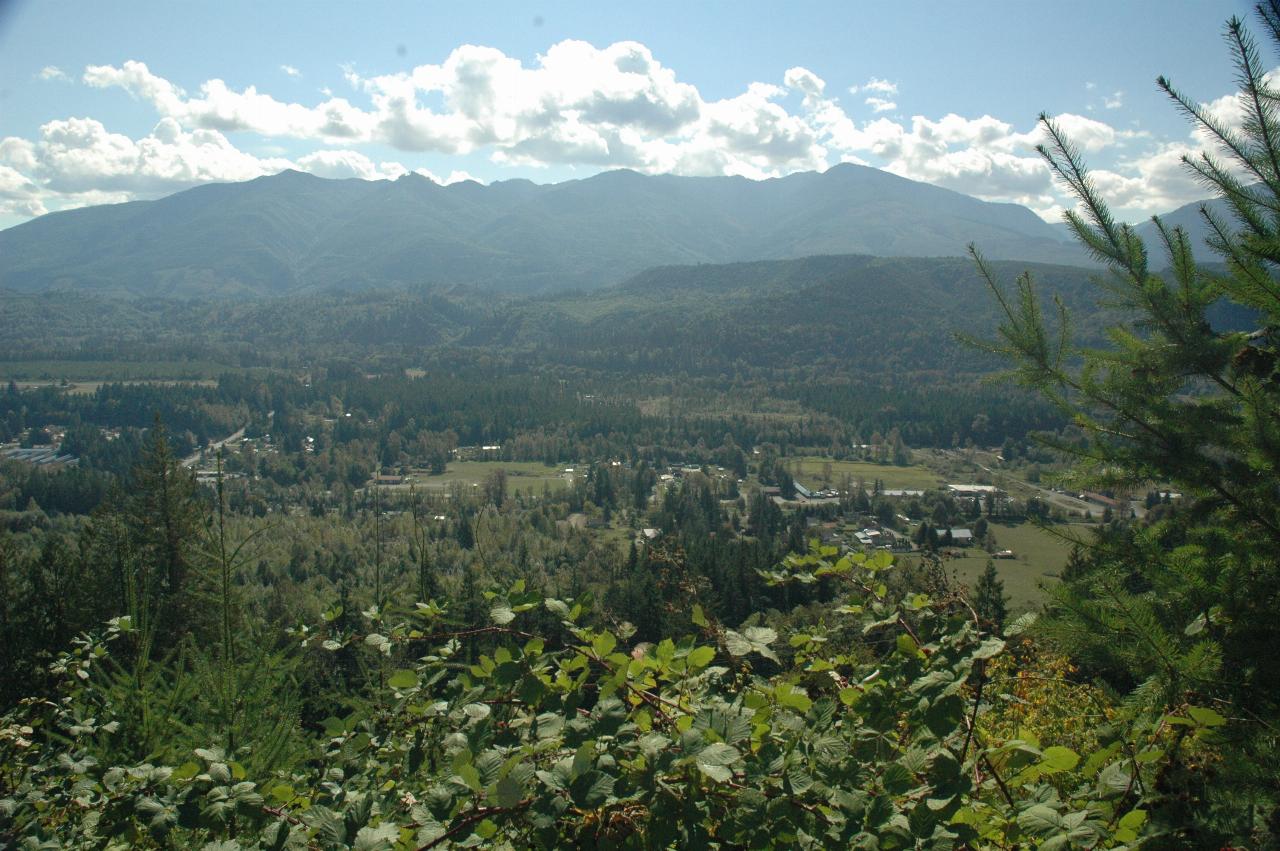 Skagit Valley and outer Concrete as seen from Burpee Hill Road