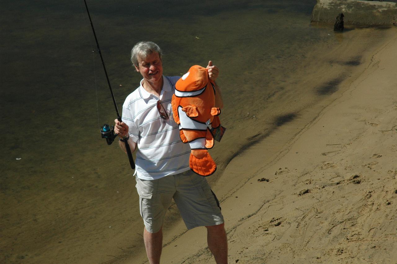 Peter caught Nemo on Woronora River at Cameron & Michelle's home