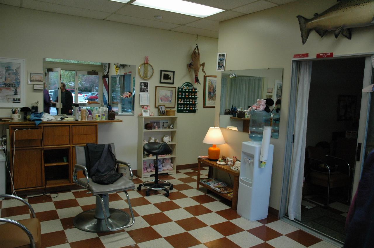 Jeanie's Barber Shop, with \