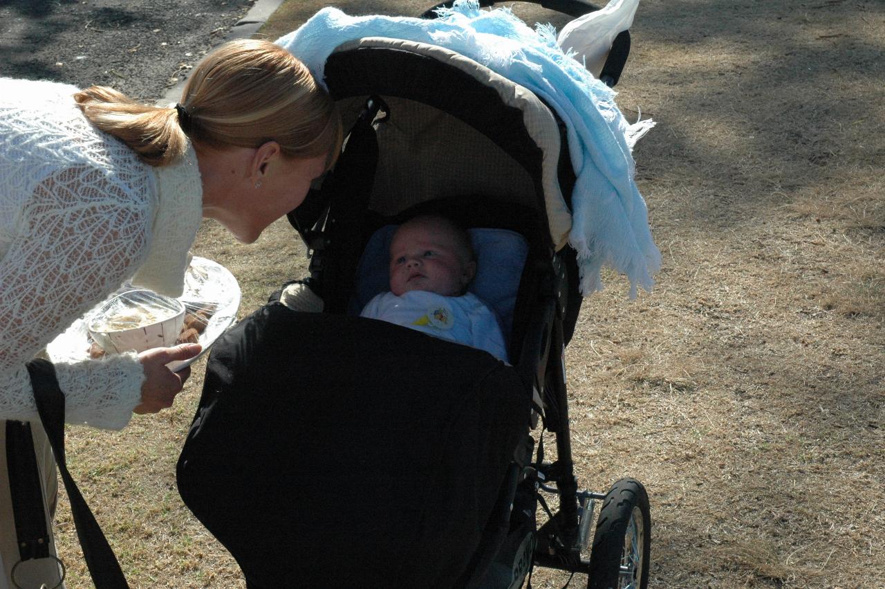 Mother's Day at Thirroul: Kelly and Cooper Wallace