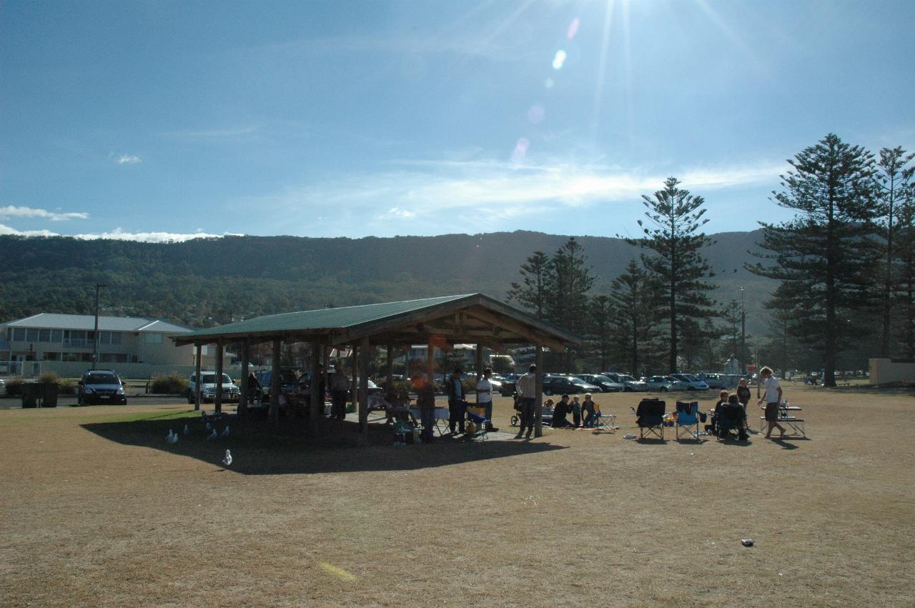 Mother's Day at Thirroul: Base Camp again,  looking towards the Escarpment