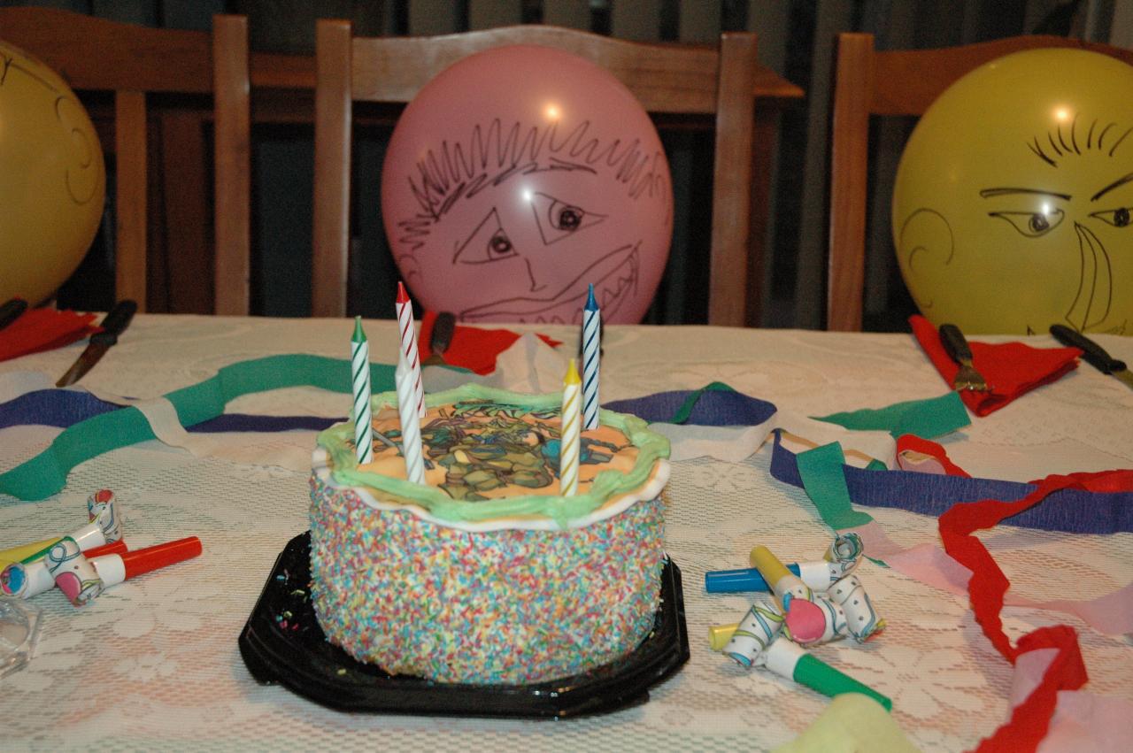 Jake's 5th birthday (Illawong): birthday dinner table, with balloons