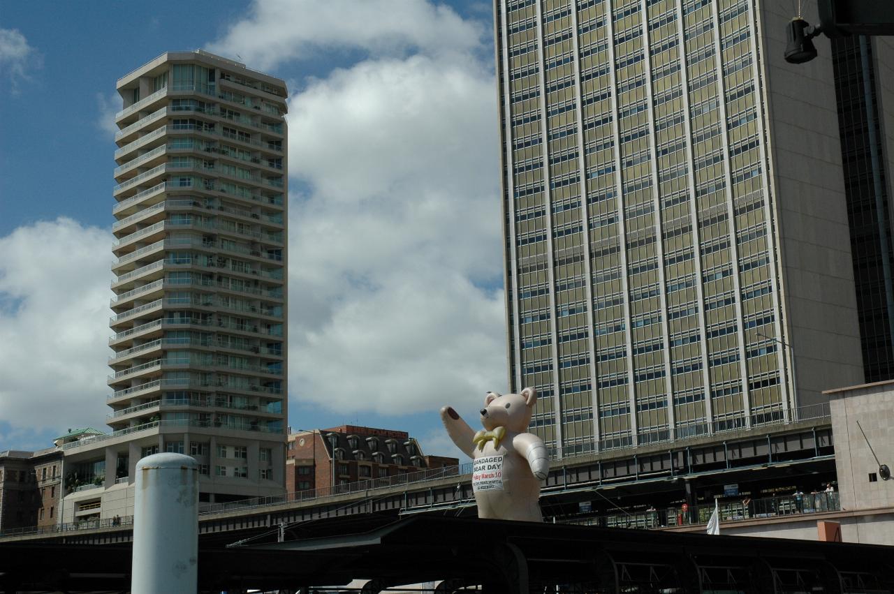 Luna Park Day: The Big Bear at Circular Quay