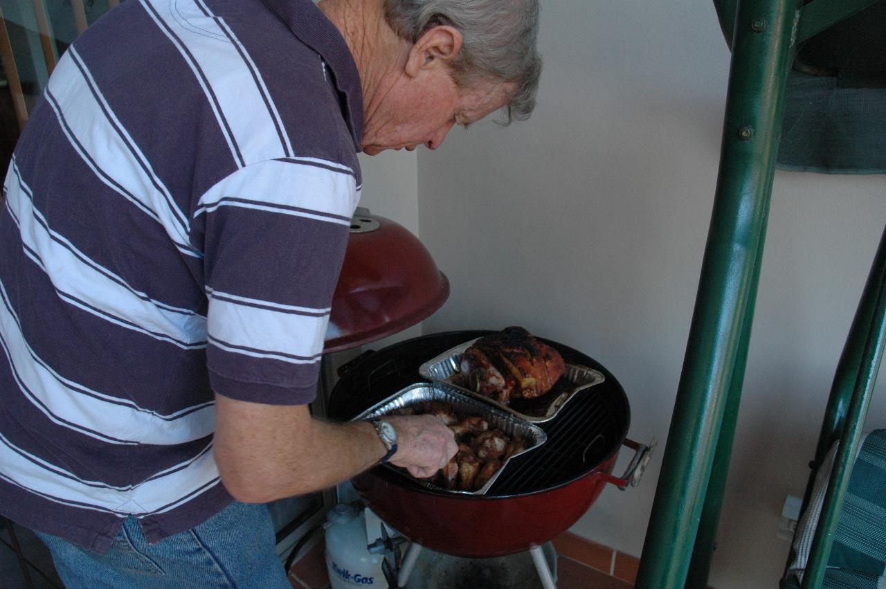 Christmas dinner at Illawong: Chef at work - Peter checking the food