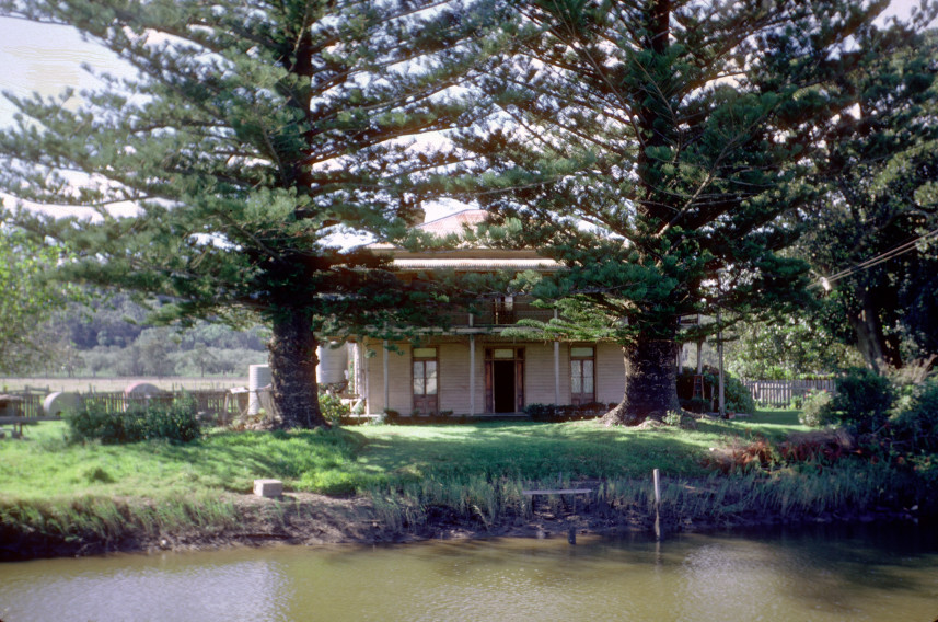 QLD May holiday trip: Waterfront propertry, probably on a creek