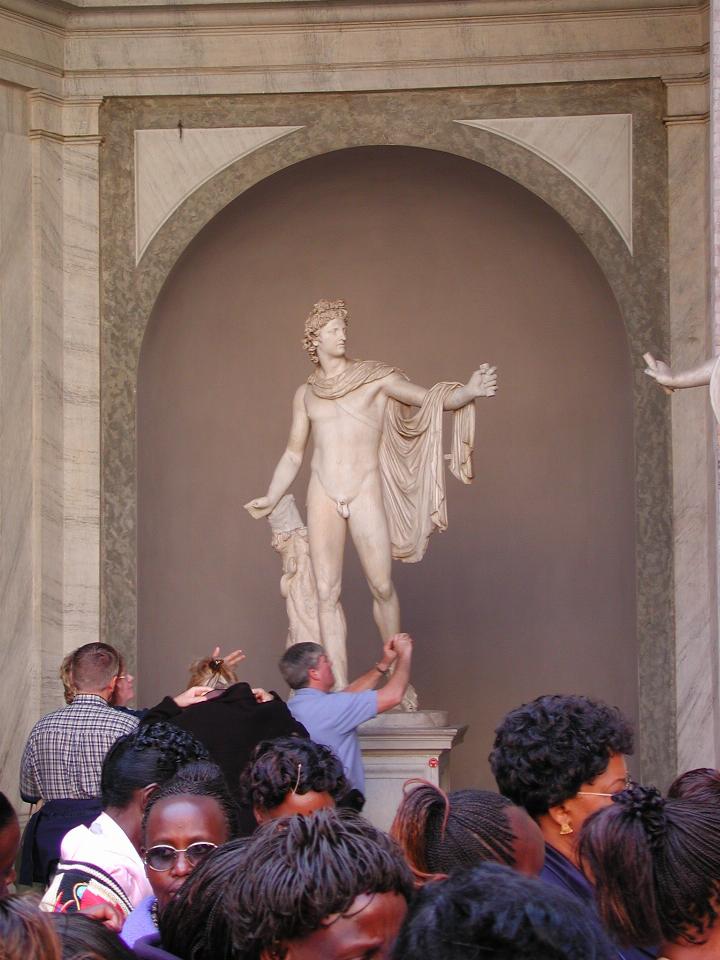 Classical Greek statue, with smooth lines