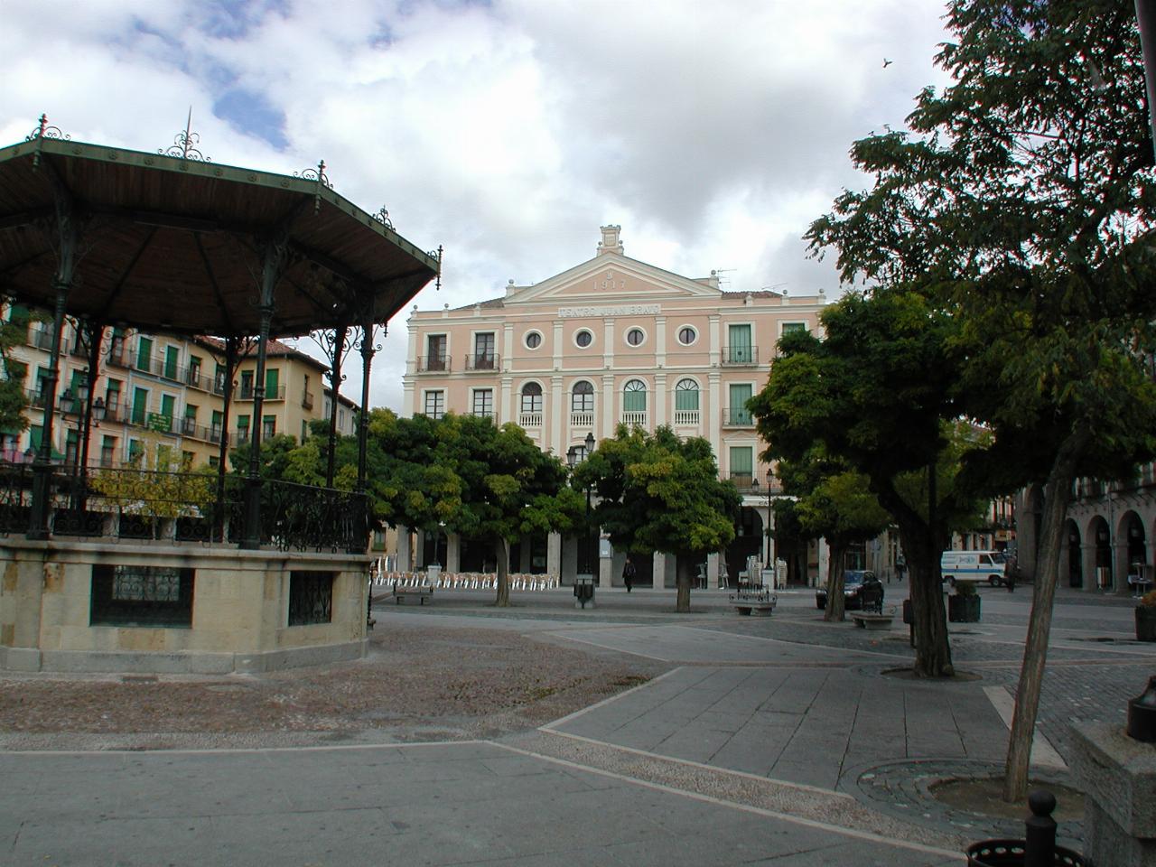 Segovia's town square