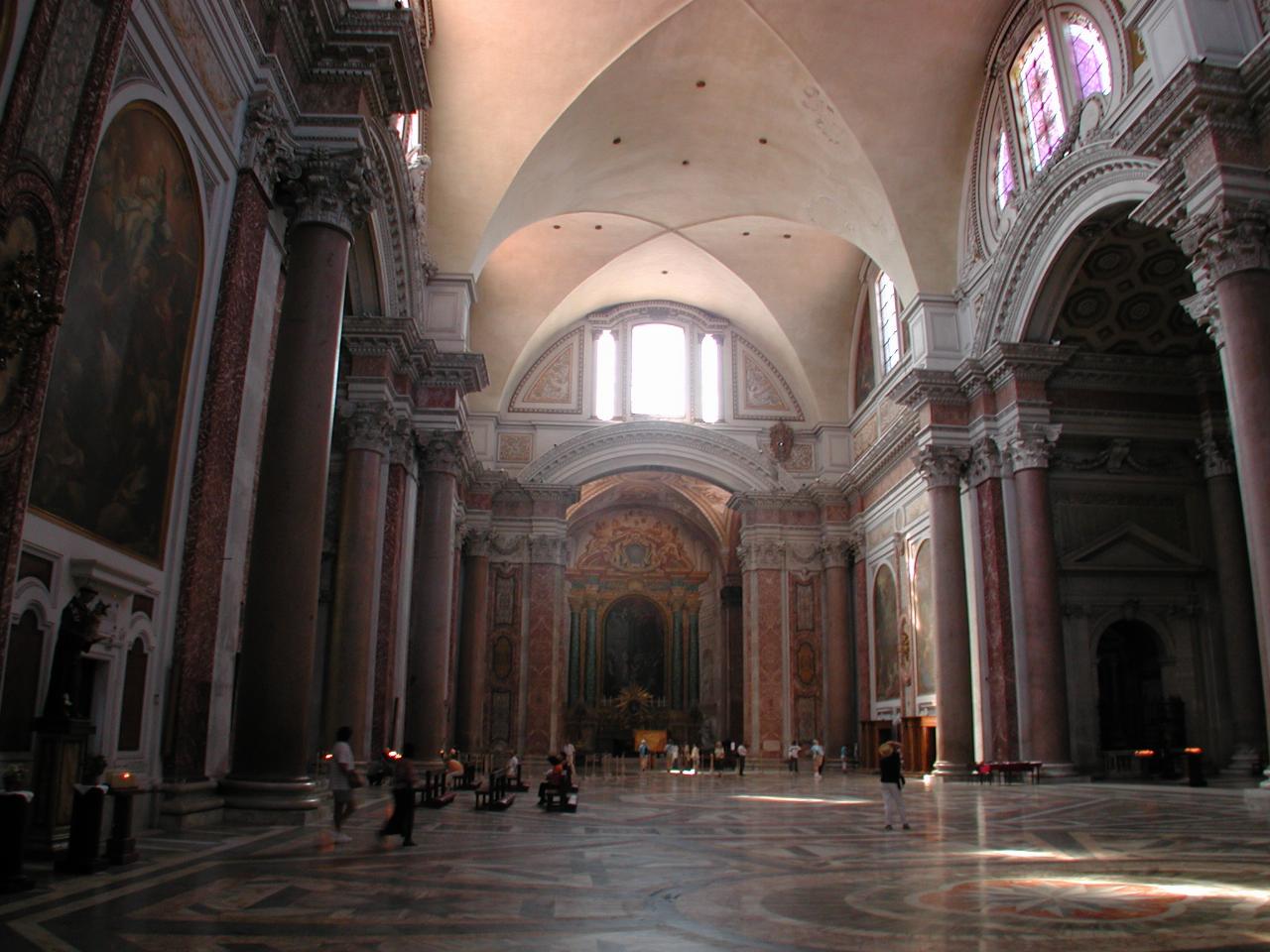 Roof and size of the Basilica of S. Maria Degli Angeli