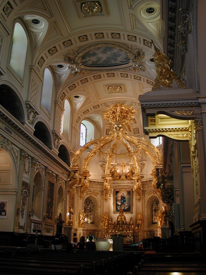 Inside Basilica Notre Dame de Québec