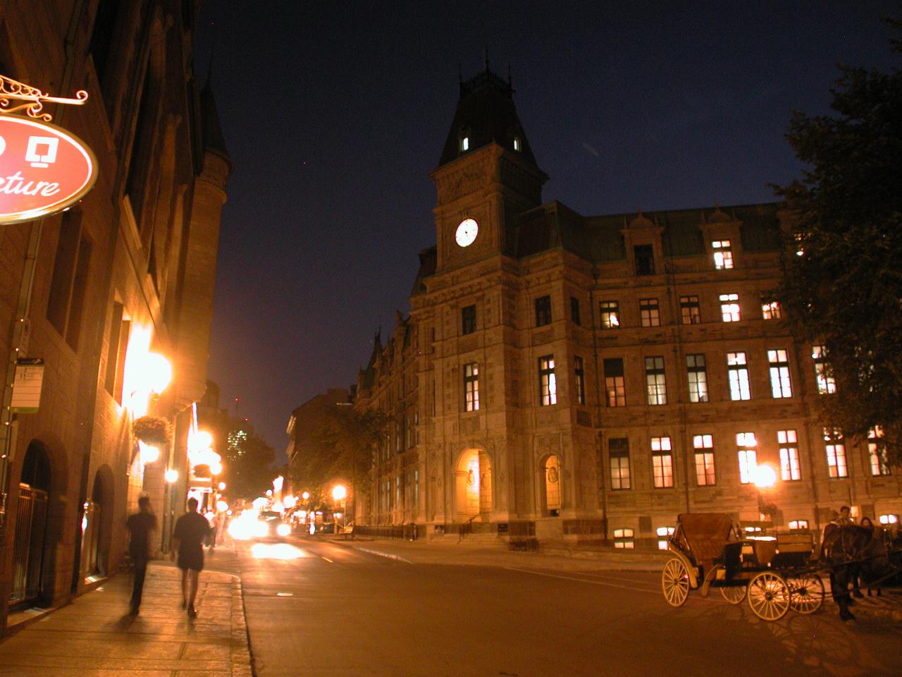 Rue St. Louis, Chateau Frontenac on left